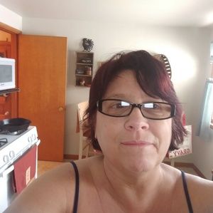 Meet your Posher, Brenda